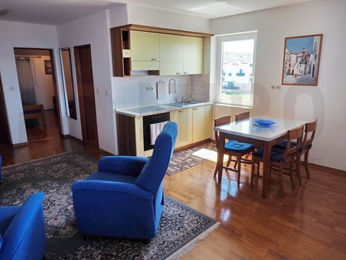 Malinska, dvosobni apartman s otvorenim pogledom na more!
