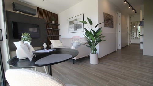Istra, Poreč - Stan u novogradnji 500 metara do mora