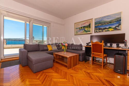 Crikvenica - kuća s restoranom na top lokaciji