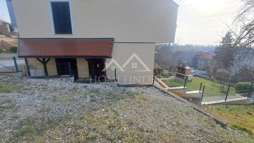 Građevinsko zemljište Grmoščica 686m2